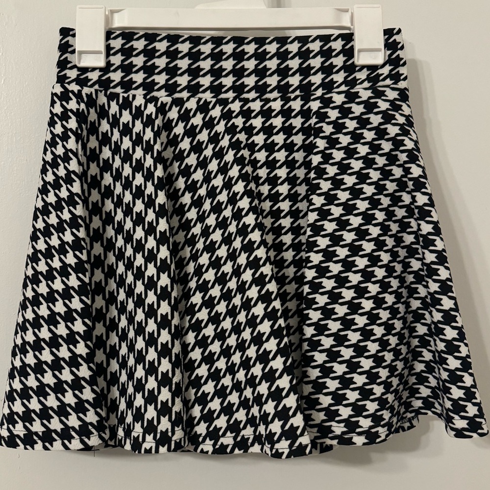 DJT Houndstooth Mini Skater Skort Size S